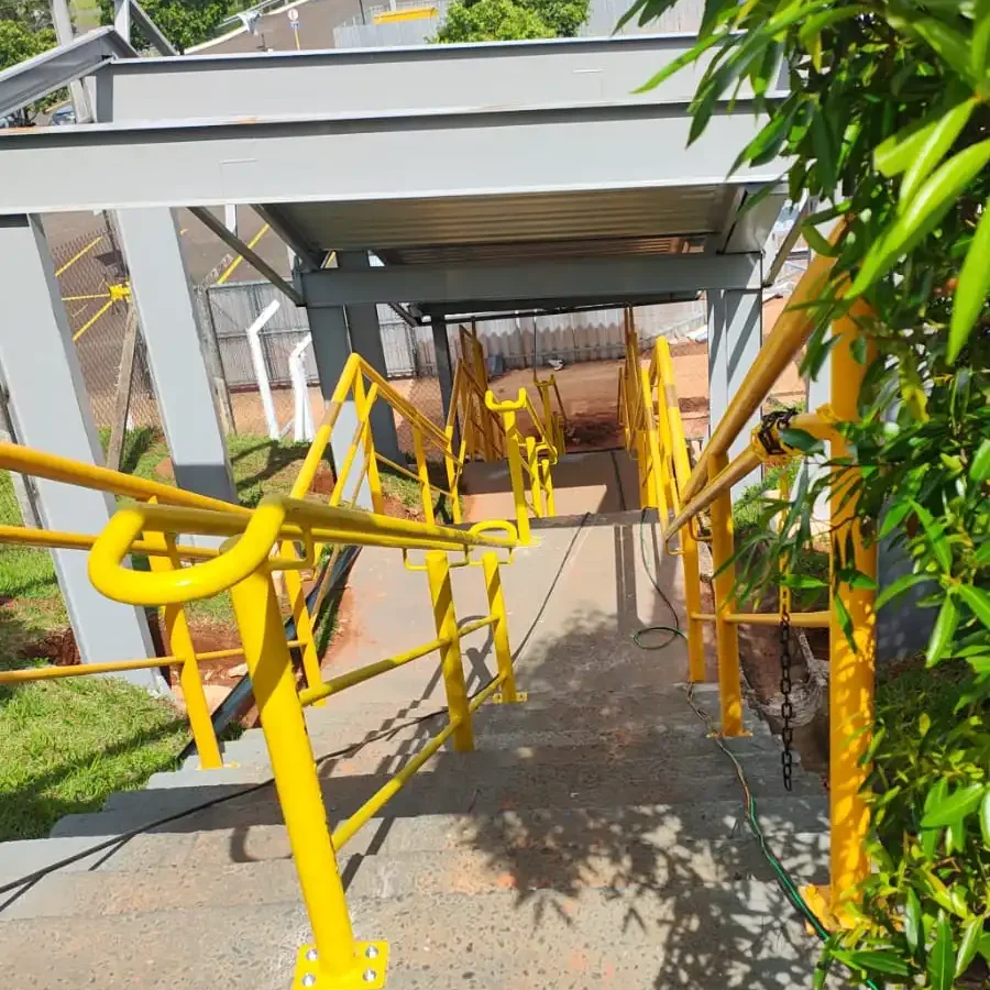 Estrutura metálica em Bocatu